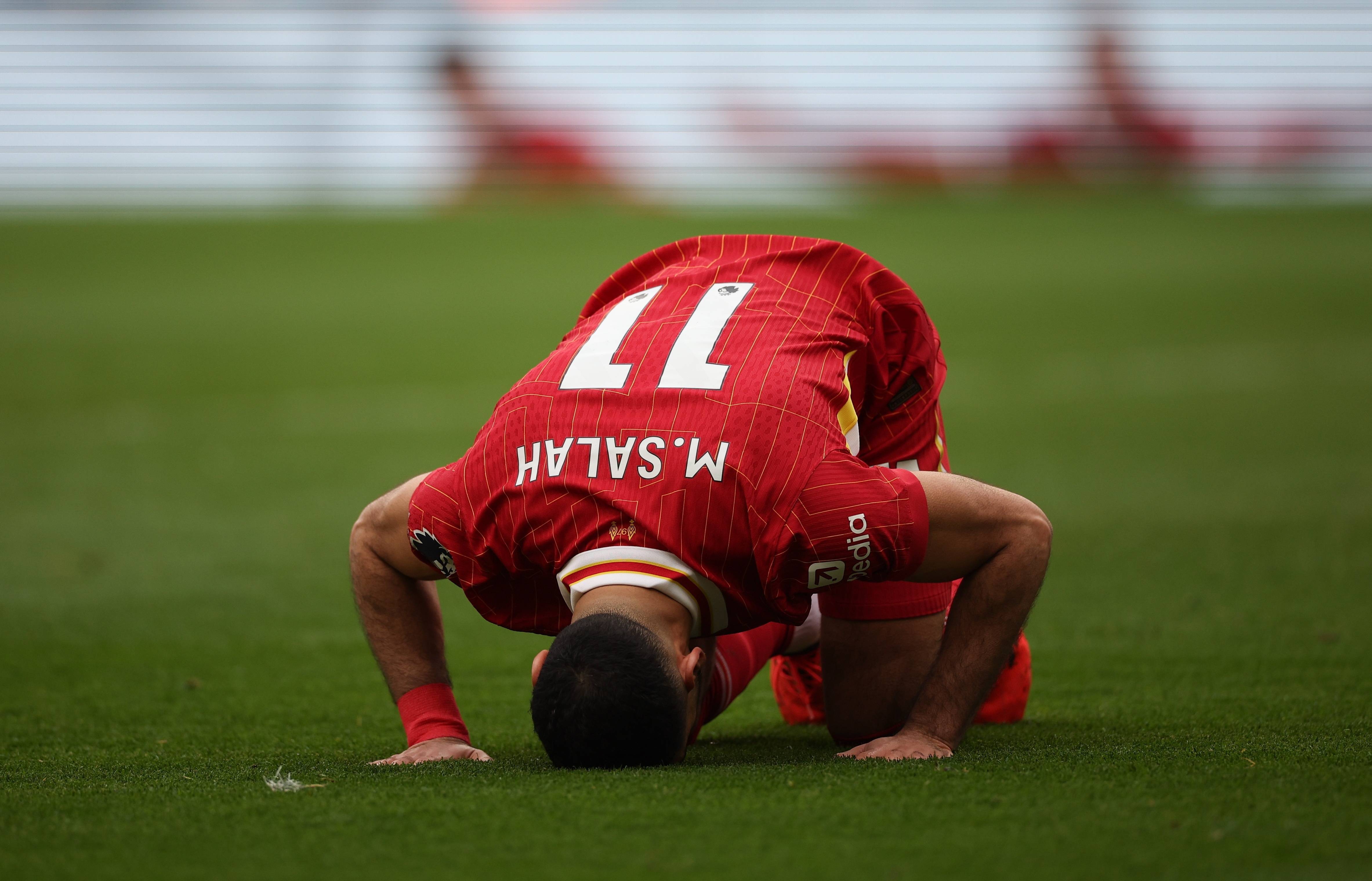 切尔西发布备战花絮，集结日遗憾出局，欧冠任务艰巨，赛程密集仍需轮换